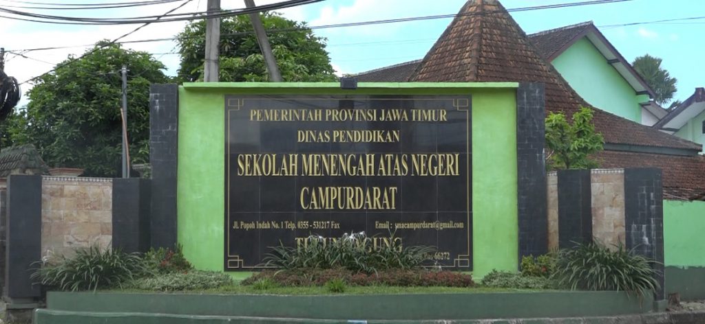 PAPAN NAMA SEKOLAH